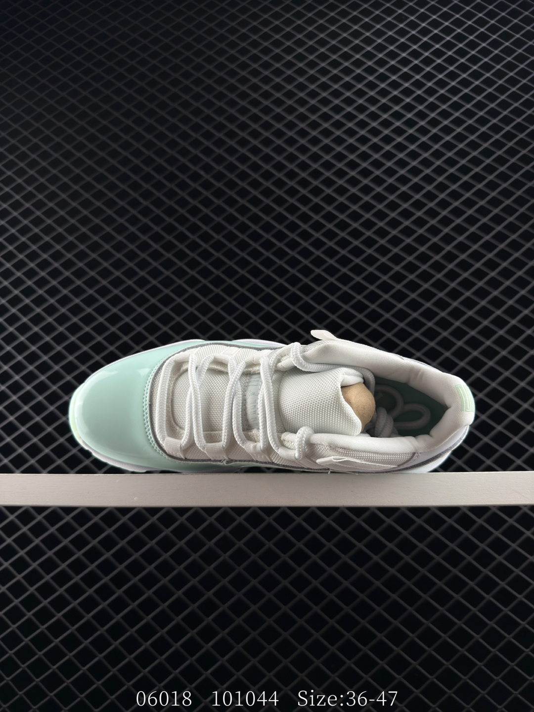 Nike Air Jordan 11 Retro Low